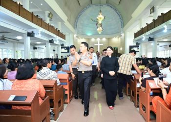 Kapolda Jambi Kunjungi Jemaat HKBP Kotabaru, Ajak Masyarakat Rawat Toleransi dan Jaga Kamtibmas