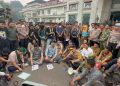 Kapolda Jambi Temui Massa Aksi Di DPRD, Kedepankan Dialog Humanis Dalam Penanganan Karhutla
