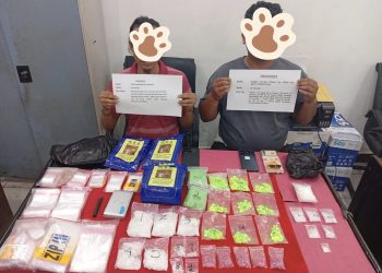 Satnarkoba Polresta Jambi Amankan 2 Orang Pria Dengan Barang Bukti 1,5 Kg Sabu, 583 Butir Ekstasi Dan 302 Gram Ekstasi Serbu